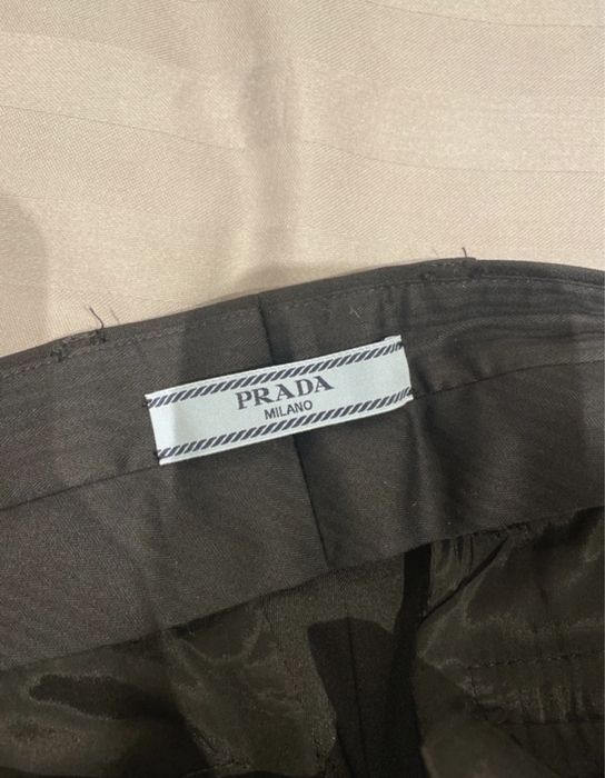 Pantaloni negri Prada