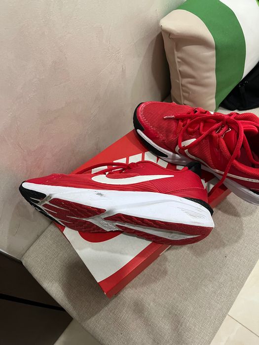 Детски маратонки Nike ,размер 39 , запазени