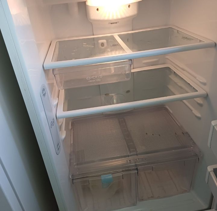 Продам холодильник LG