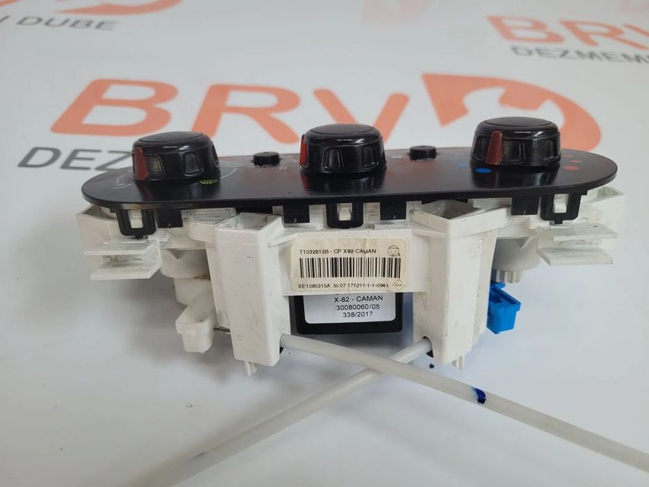 Panou comanda cu AC pentru Renault Trafic / Opel Vivaro / Nissan Prima