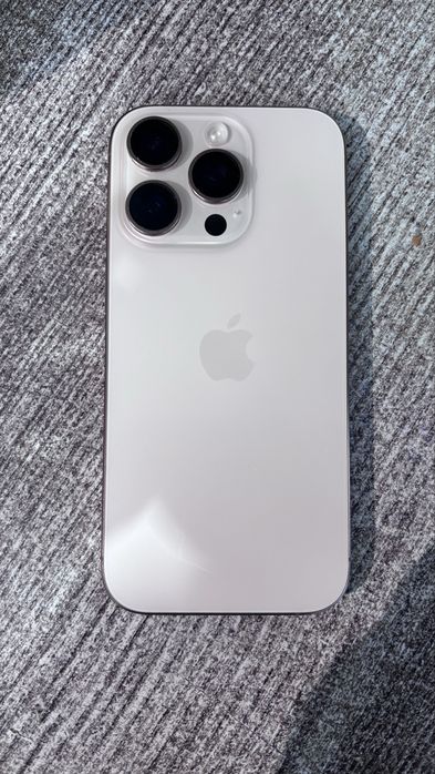 продам Iphone 16 pro