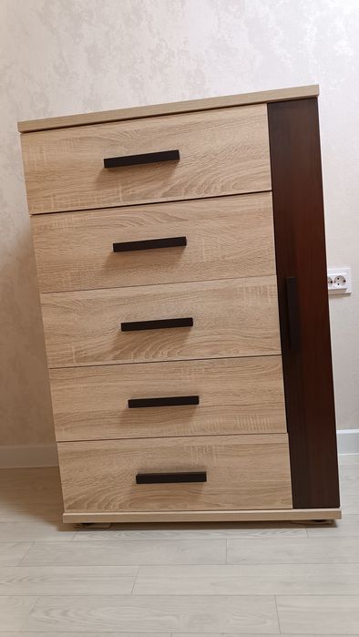 Кровать с комодом