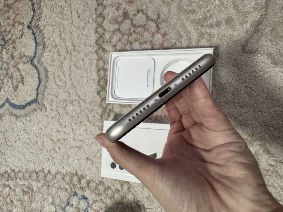 Айфон 11 64 гб без ремонта