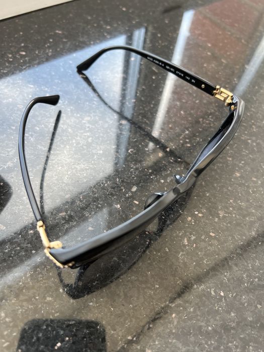 Солнцезащитные очки Versace