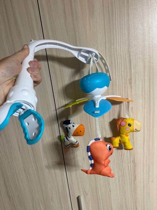 Въртележка за бебешка кошара