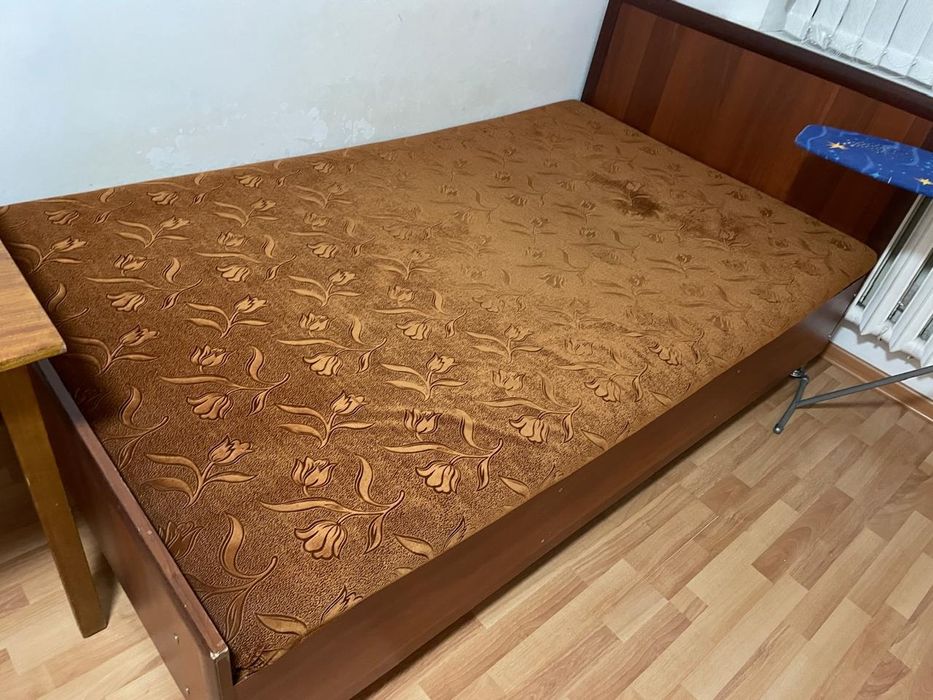 Продам кровать в хорошем состоянии