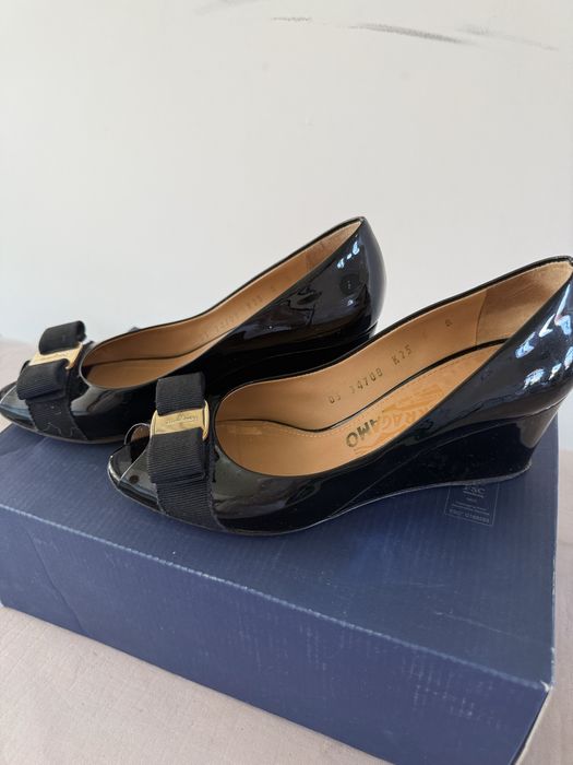 Туфли с открытым носом Salvatore Ferragamo