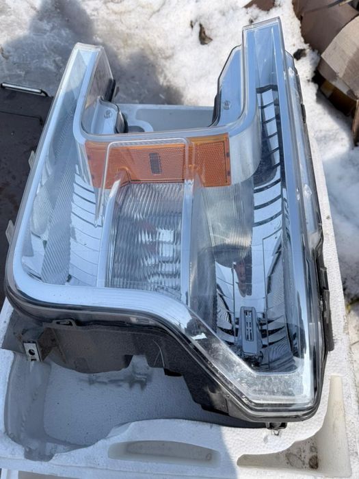 Продам фары Ford F-150