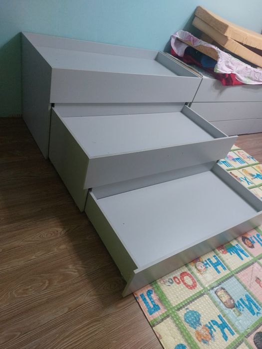 Детская кровать комод
