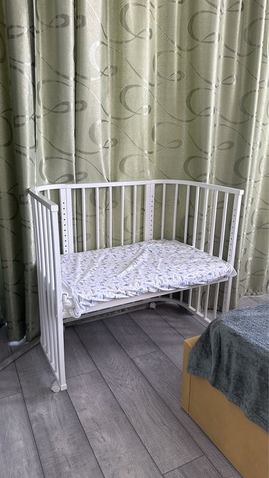 Пристовная детская кроватка