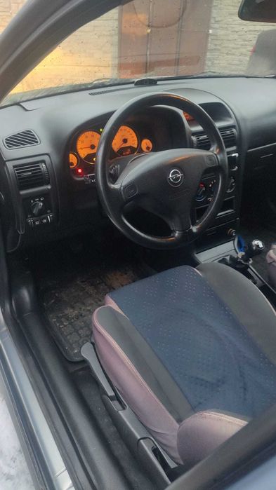 Vând Opel Astra G