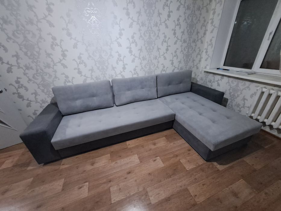 Диван на продажу