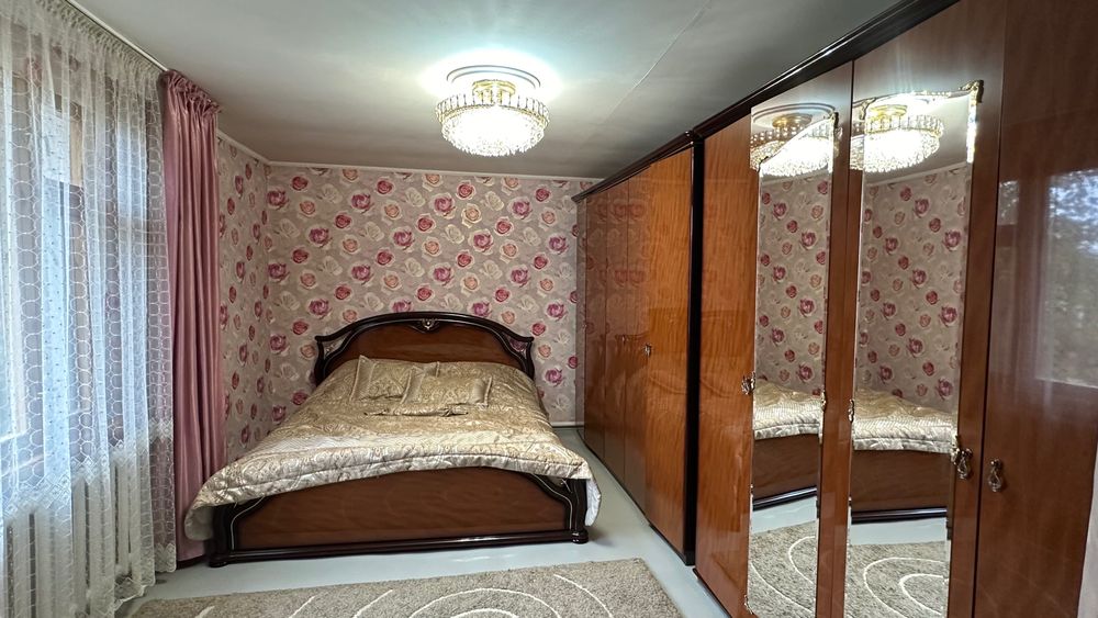 Спальный гарнитур