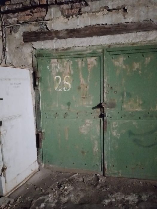 Сдается гараж на 32 кв за 4 домом