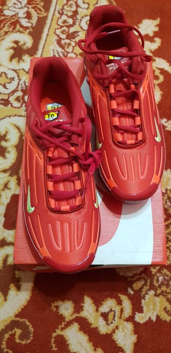 Vând adidași Nike Air Plus III