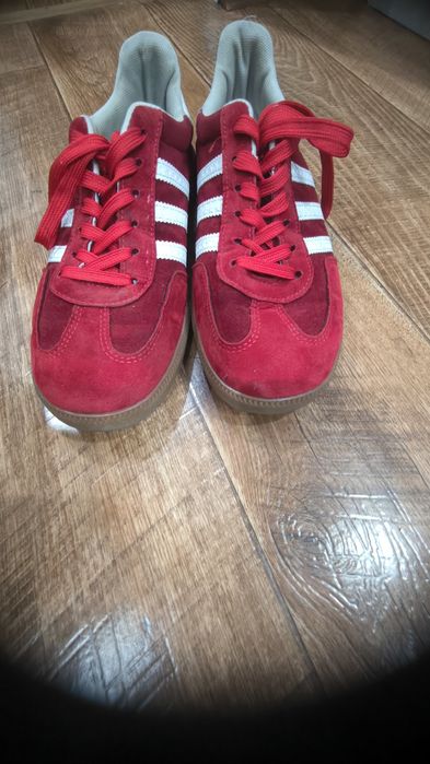 СРОЧНО продам Адидас