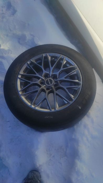 Продам диски с резиной