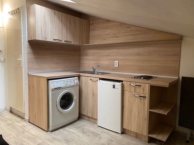 таван/ателие за сам човек, ж.к.Дианабад, на ток