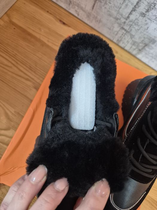 Кроссовки зимние