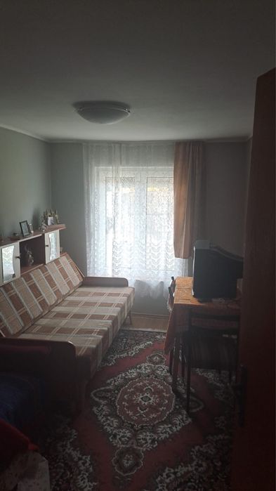 Casa de vânzare la 10 km de Strehaia + teren