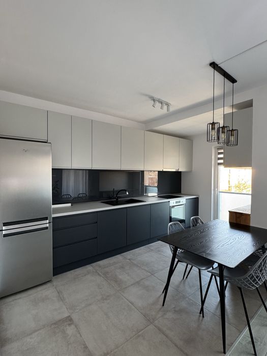 Închiriez apartament 3 camere – Dambu Rotund, zona Lidl, mobilat și utilat