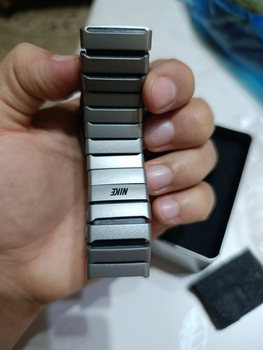 Современные, мужские часы