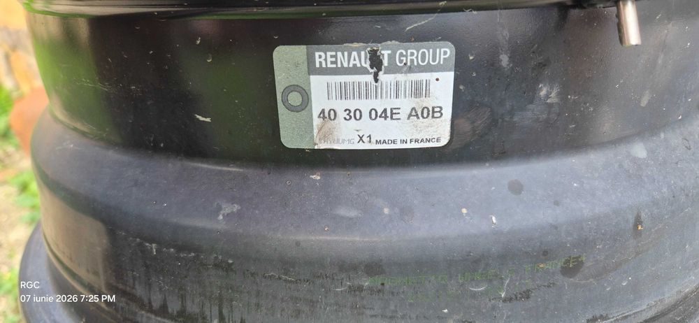 Anvelope 215 65 16 si jante tabla - se vand si separat