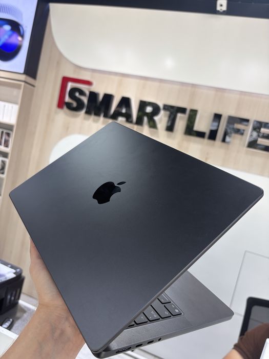 MacBook Pro M5 16/512Gb