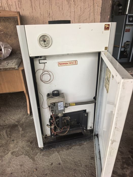 Газовая колонка напольная