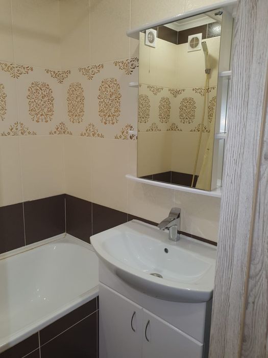 Продам! 2ком.кв 4/9эт.р-он Гор. Парк