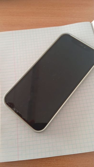 Обменяю айфон 12 про