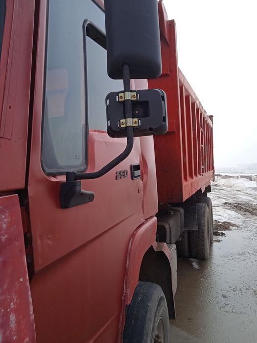 Самосвал HoWo  sinitruk