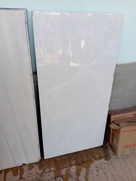 Кафел сотилади 120/60