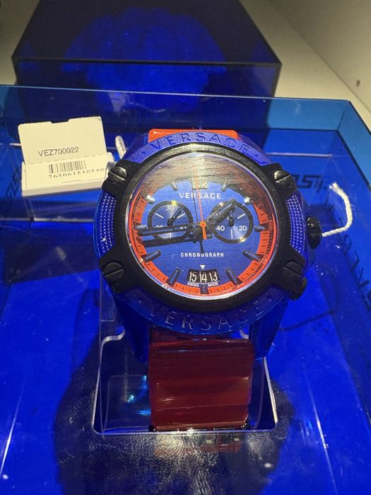 Versace VEZ700922 Active Chrono ЧИСТО НОВ