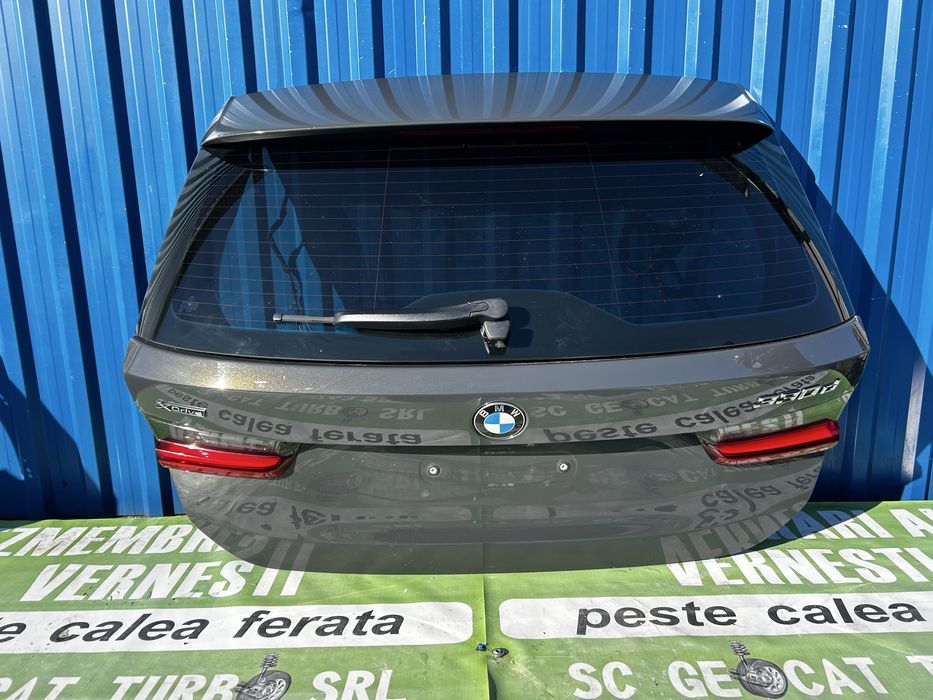 Haion cu lunetă BMW G21
