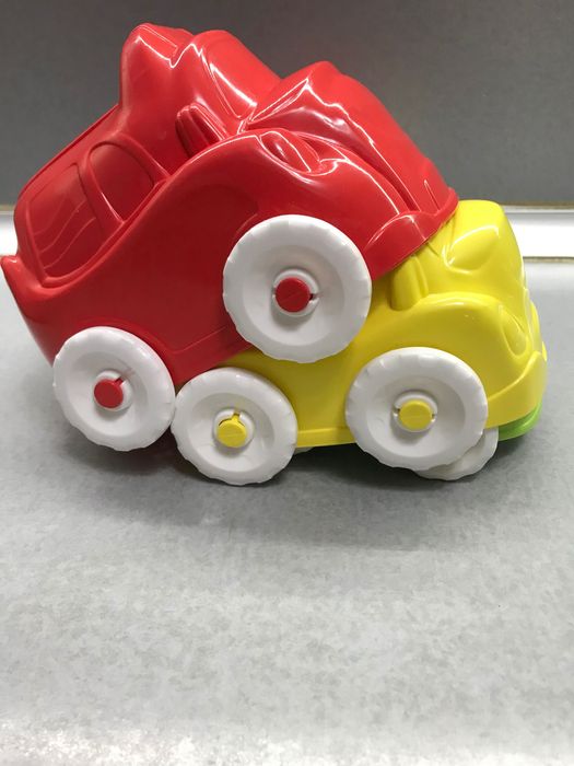 Бебешки играчки и настолни занимателни игри