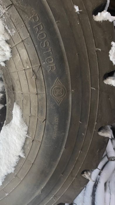 Шины от погрузчика