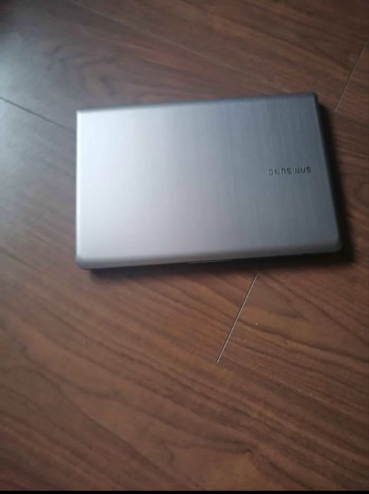 Vand Laptop Samsung - negociabil