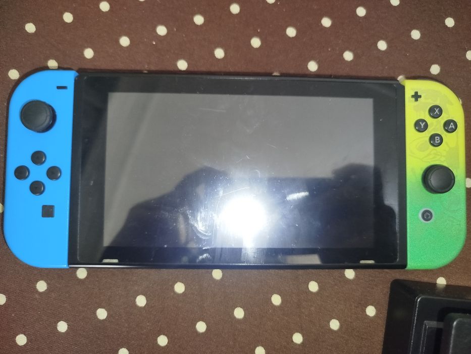 Продавам Nintendo Switch