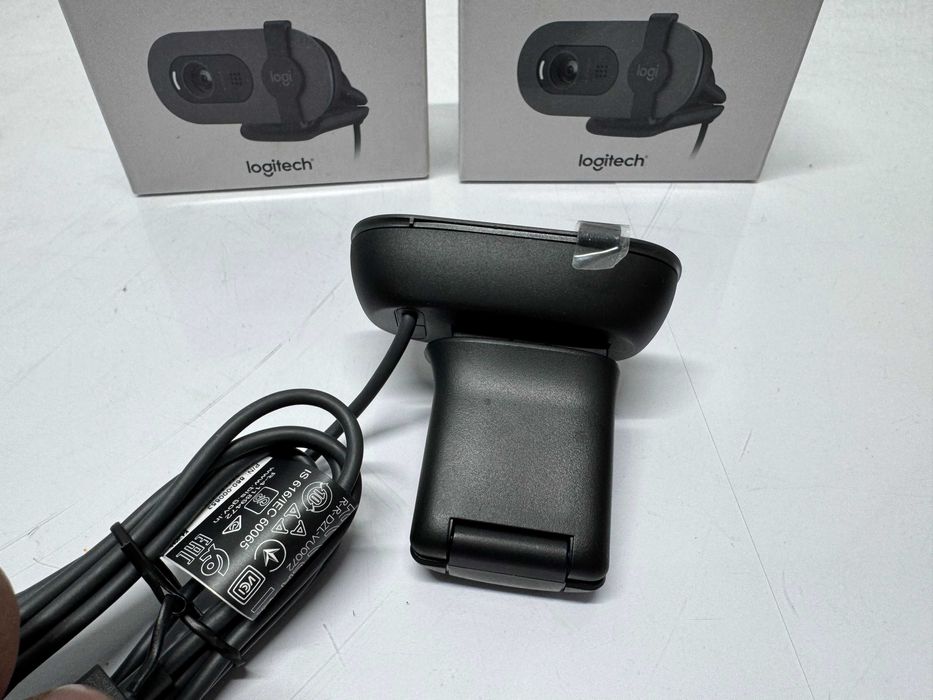 Kамера уеб - Logitech Brio 100 / 1920x1080 FullHD