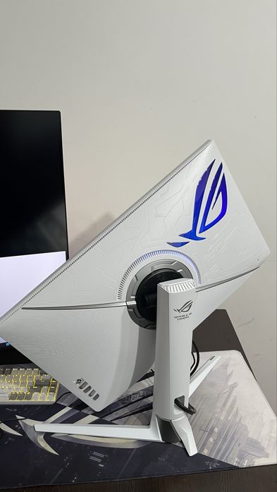 Монитор 27" ASUS ROG Strix XG27AQ-W