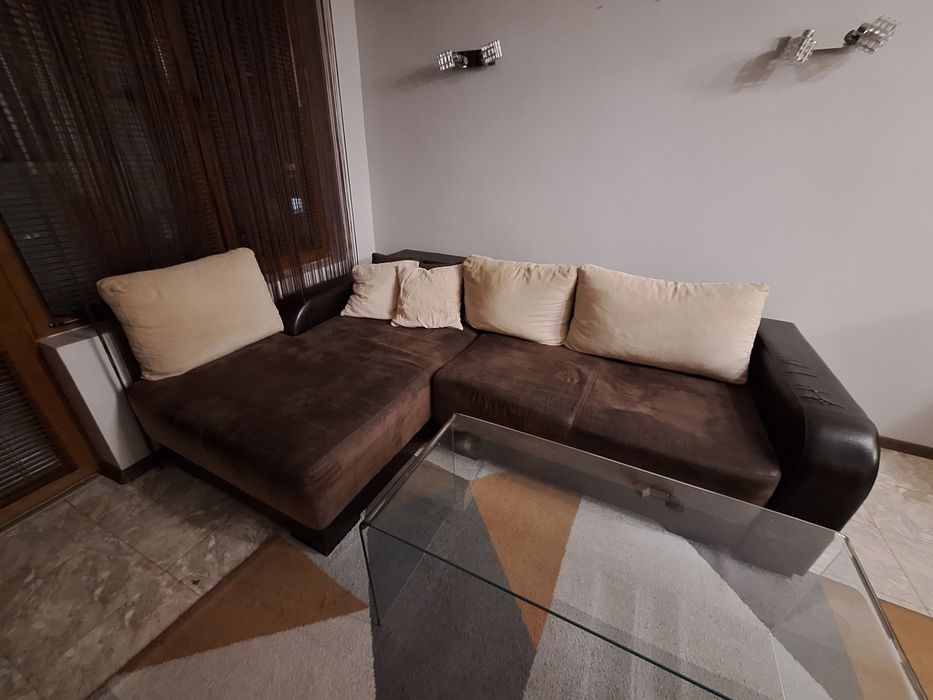 Разтегателен диван