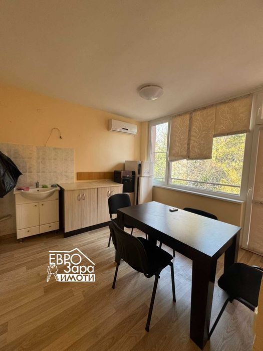 Дава се под наем Офис в Стара Загора, Ремиза - 100 кв.м за 357 € - Снимка #1