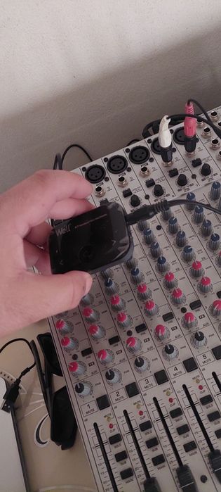 Vand mixer Analog  pasiv Behringer