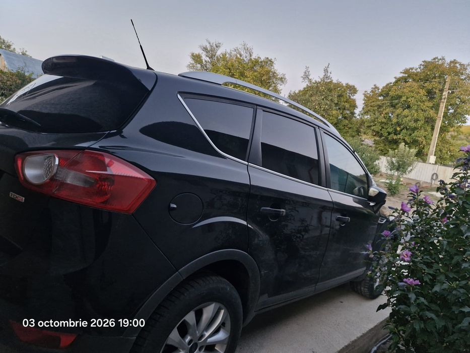 Ford Kuga 2.0 TDCi 4×4  140CP