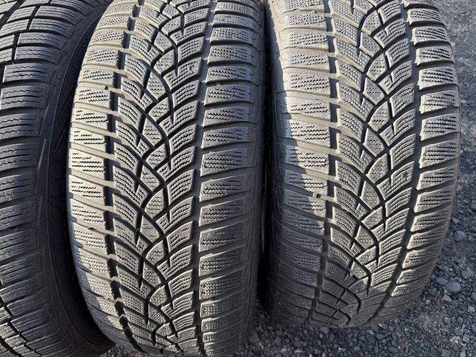 225/55 R17 GOODYEAR + VREDESTEIN anvelope noi iarna BMW