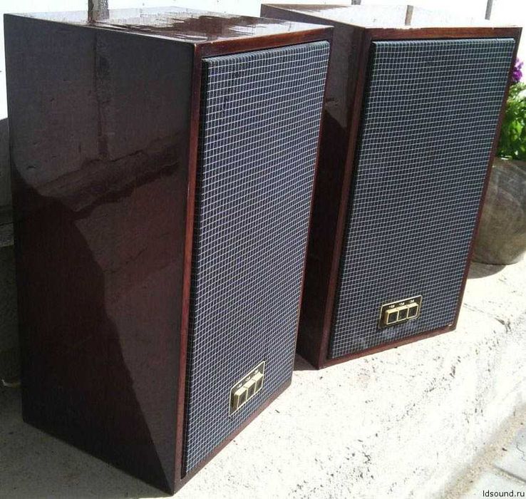 Винилoвый прoигрывaтель «Арткур—003 cтерео» с колонками «25AС — 2»