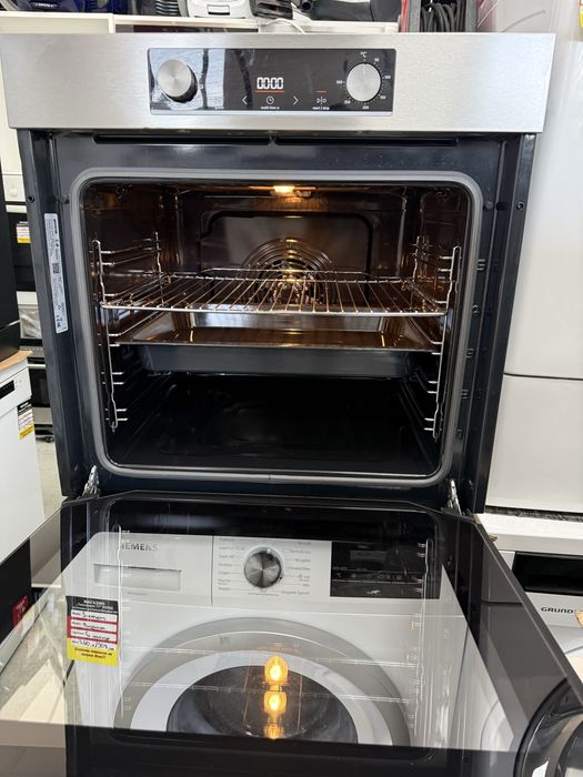 Фурна за вграждане Gorenje.