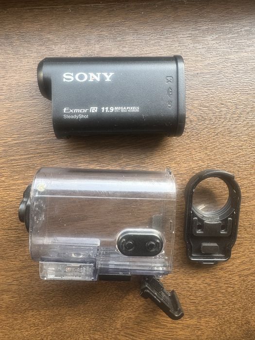 экшн-камера Sony HDR-AS20 Exmor R Steady Shot 11.9