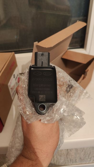 Катушка зажигания  27300 2S000
